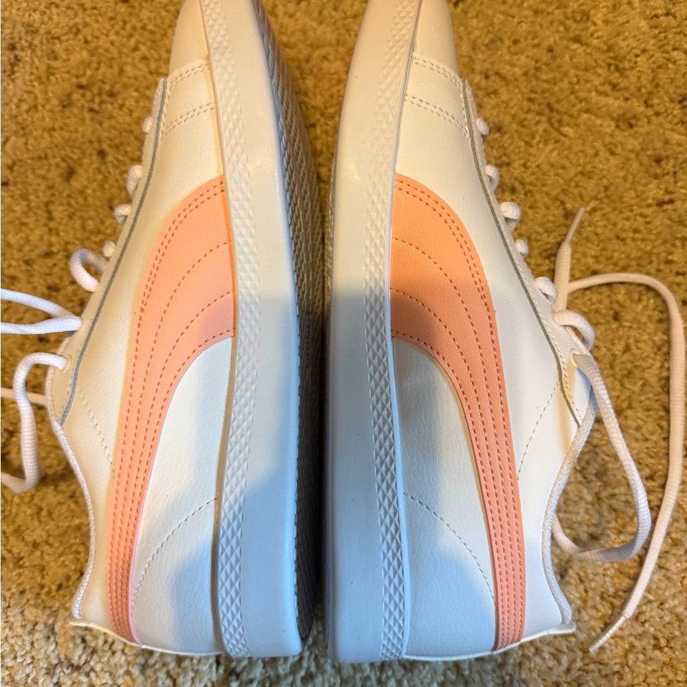 Women's Puma White and Pink Sneakers